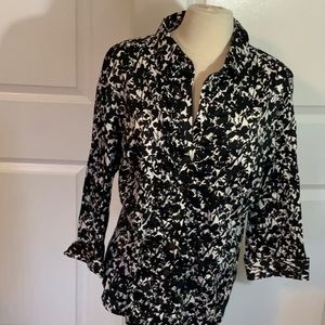 NY&Co. Black & White blouse